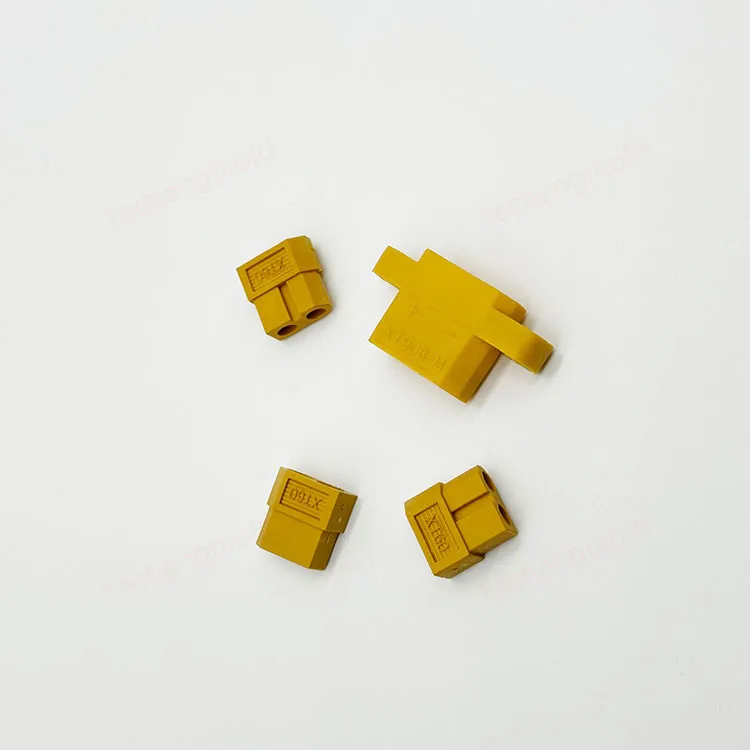 特诚科技PA66精密注塑件实拍 2